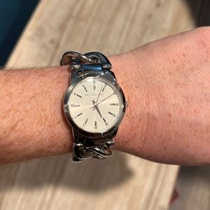 Silver Michael kors watch!